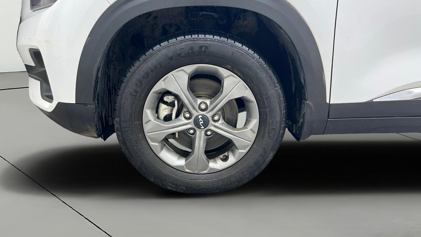 2023 KIA SELTOS HTK PLUS 1.5 IMT, Petrol, Manual, 19,457 km, Left Front Wheel