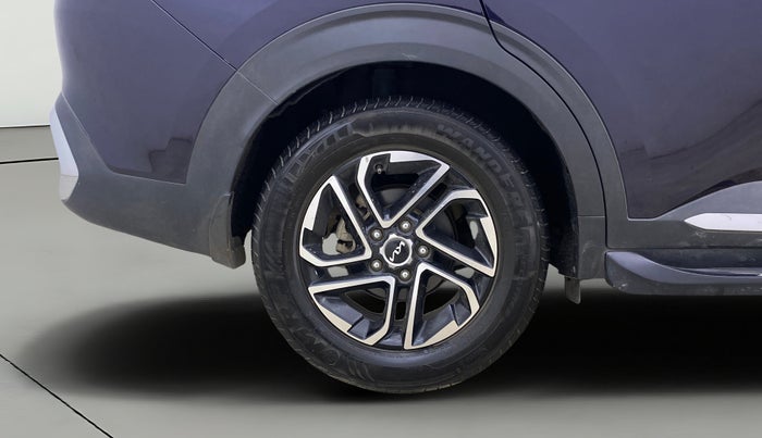 2023 KIA CARENS LUXURY PLUS 1.5 DIESEL 7 STR, Diesel, Manual, 6,575 km, Right Rear Wheel