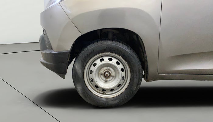 2016 Mahindra Kuv100 K2 6 STR, Petrol, Manual, 38,585 km, Left Front Wheel