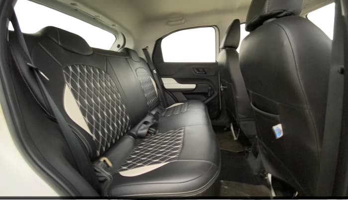 2023 Tata PUNCH PURE MT, Petrol, Manual, 56,302 km, Right Side Rear Door Cabin