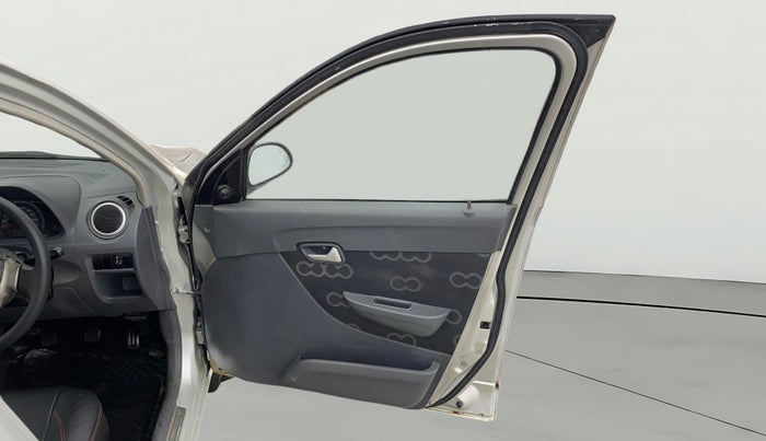 2015 Maruti Alto 800 LXI, Petrol, Manual, 99,324 km, RHS Front Door