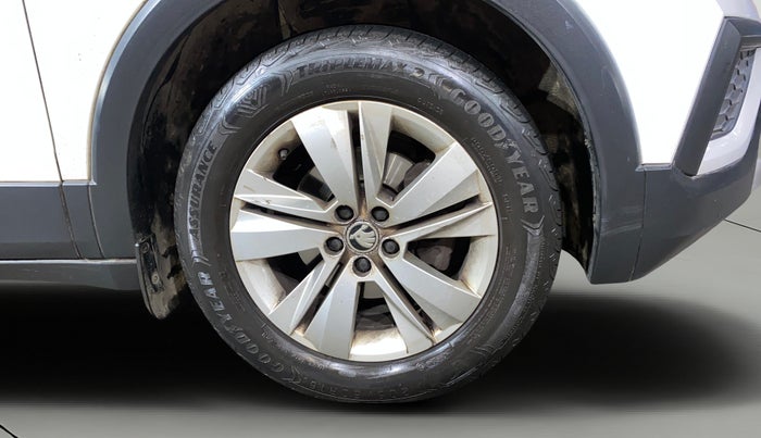 2022 Skoda KUSHAQ AMBITION 1.0L TSI MT, Petrol, Manual, 49,470 km, Right Front Wheel