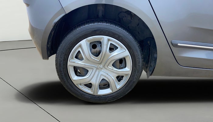 2022 Tata ALTROZ XM PLUS PETROL, Petrol, Manual, 39,977 km, Right Rear Wheel