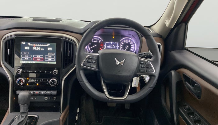 2023 Mahindra SCORPIO-N Z4 PETROL AT 7 STR, Petrol, Automatic, 32,229 km, Steering Wheel Close Up