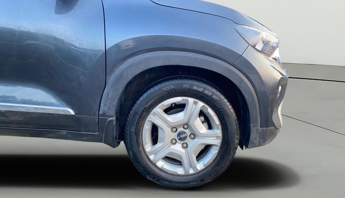 2023 KIA SONET HTK PLUS 1.0 IMT, Petrol, Manual, 22,001 km, Right Front Wheel