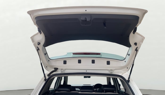 2023 Skoda KUSHAQ AMBITION 1.0L TSI AT, Petrol, Automatic, 25,236 km, Boot Door Open