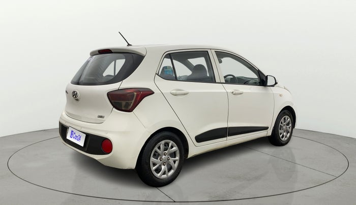 2017 Hyundai Grand i10 MAGNA 1.2 KAPPA VTVT, CNG, Manual, 52,056 km, Right Back Diagonal