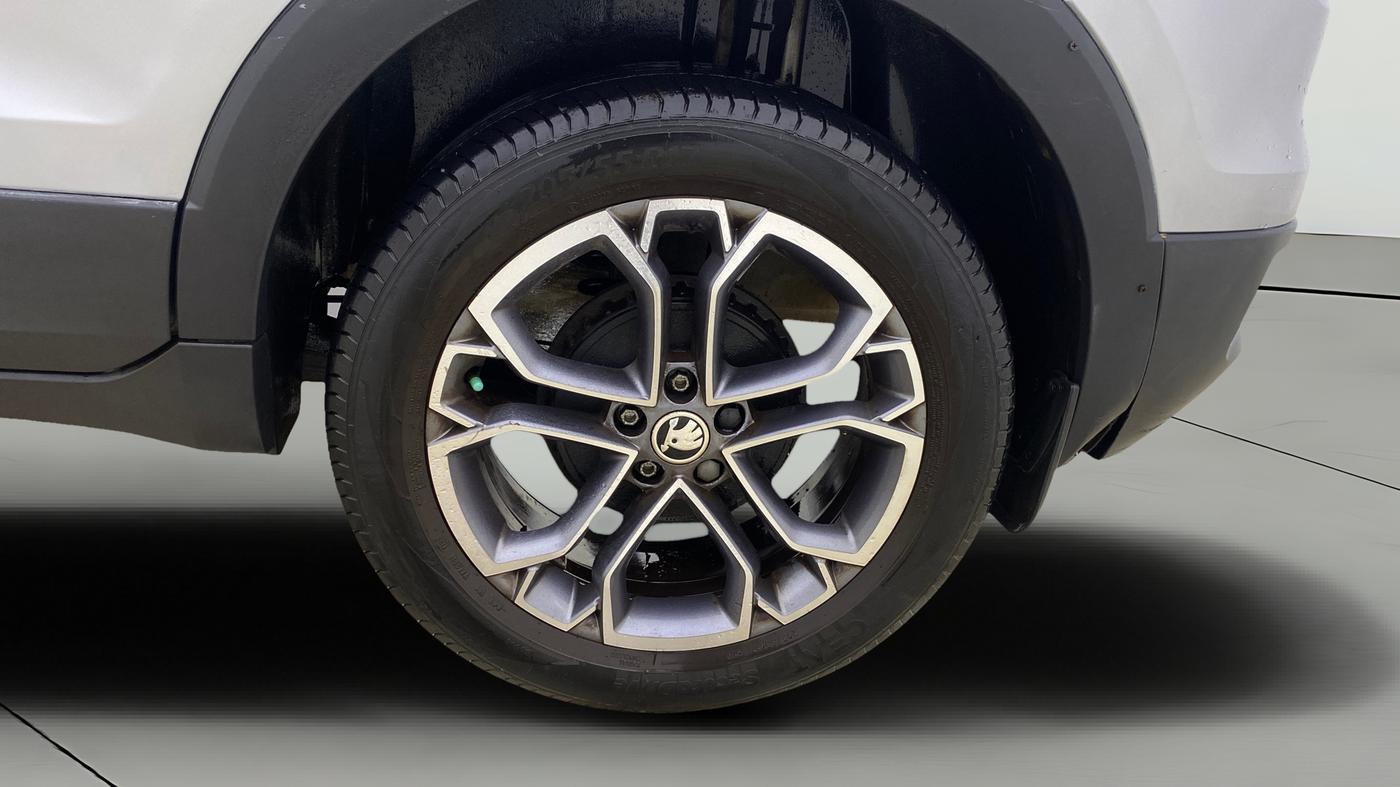 2022 Skoda KUSHAQ STYLE 1.0L TSI AT (6 AIRBAGS), Petrol, Automatic, 21,114 km, Left Rear Wheel