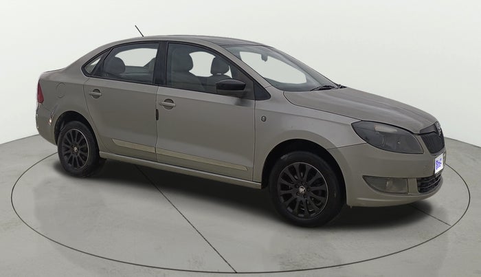 2015 Skoda Rapid ELEGANCE 1.6 MPI MT, Petrol, Manual, 98,452 km, SRP