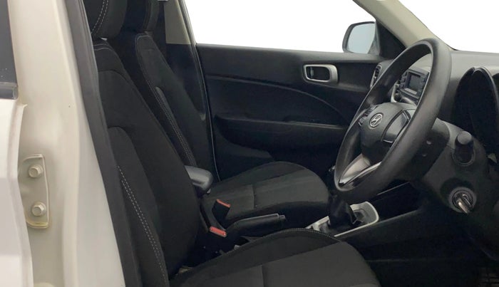 2021 Hyundai VENUE S 1.2, Petrol, Manual, 87,932 km, Right Side Front Door Cabin