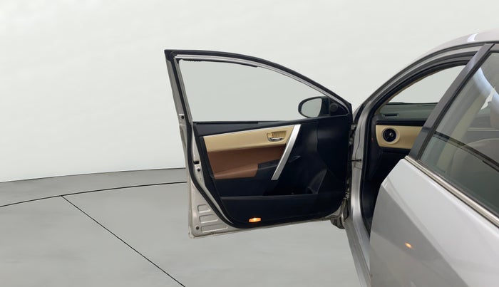 2017 Toyota Corolla Altis GL PETROL, Petrol, Manual, 78,724 km, LHS Front Door