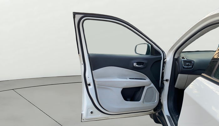 2019 Jeep Compass LIMITED 2.0 DIESEL, Diesel, Manual, 80,600 km, LHS Front Door