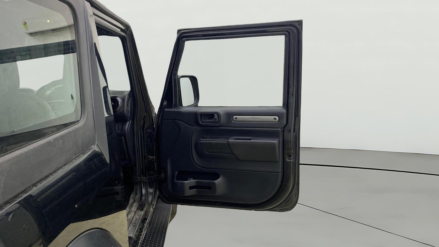 2021 Mahindra Thar LX HT PETROL 4WD MT, Petrol, Manual, 1,02,170 km, RHS Front Door