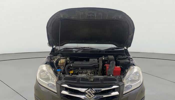 2016 Maruti S Cross ZETA 1.3, Diesel, Manual, 1,11,047 km, Open Bonet