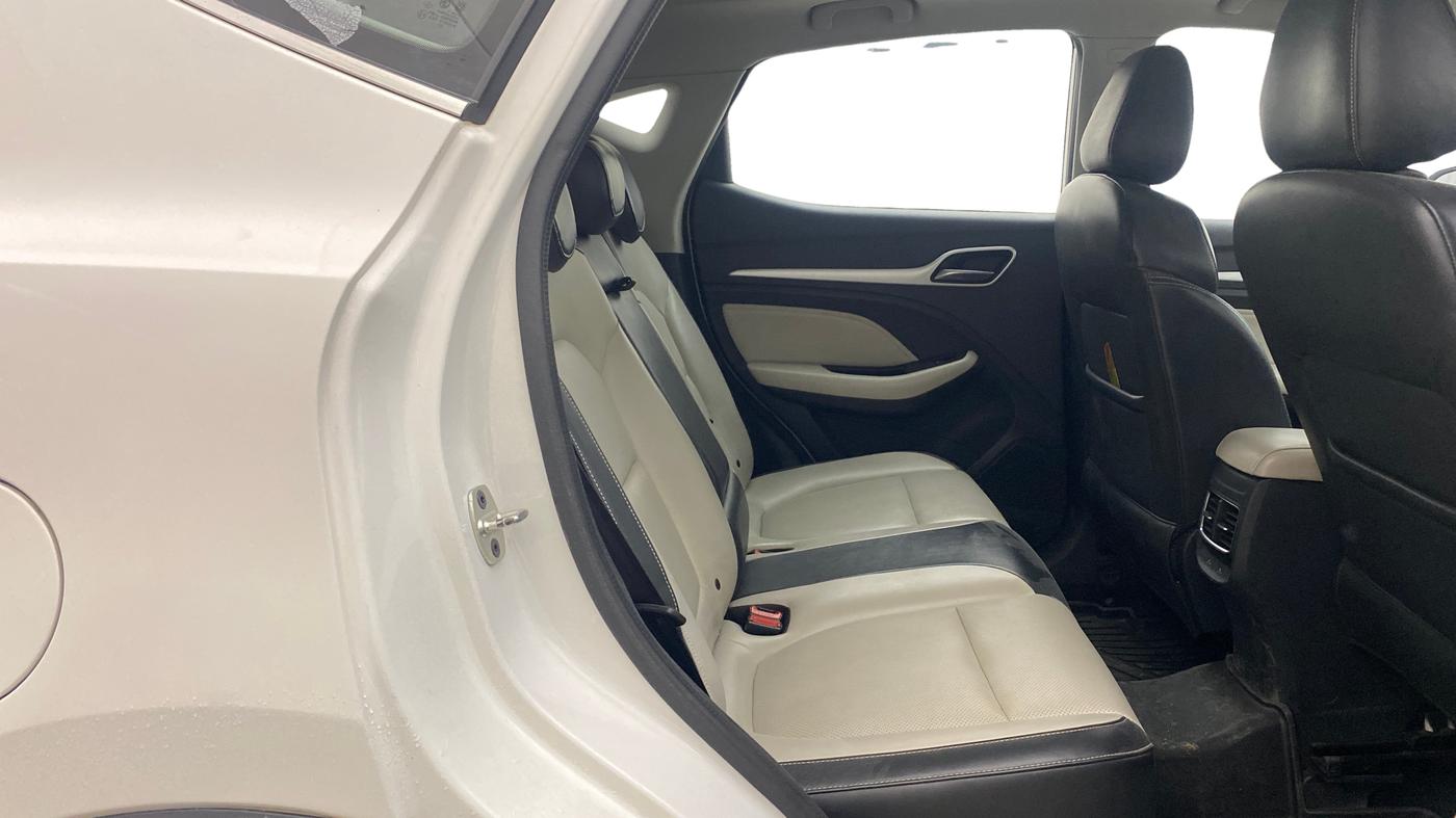 2022 MG ASTOR SHARP 1.5 MT, Petrol, Manual, 68,893 km, Right Side Rear Door Cabin