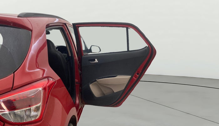 2018 Hyundai Grand i10 SPORTZ AT 1.2 KAPPA VTVT, CNG, Automatic, 89,847 km, RHS Rear Door