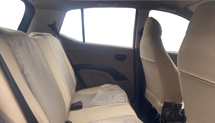 2015 Hyundai i10 MAGNA 1.1, Petrol, Manual, 82,345 km, Right Side Rear Door Cabin