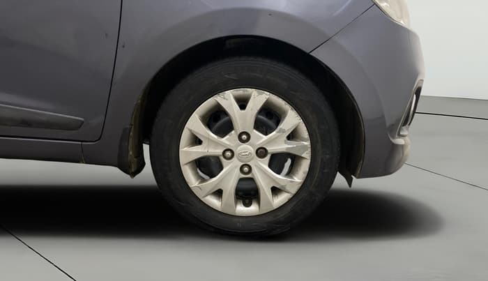 2015 Hyundai Grand i10 SPORTZ 1.1 CRDI, Diesel, Manual, 1,38,343 km, Right Front Wheel