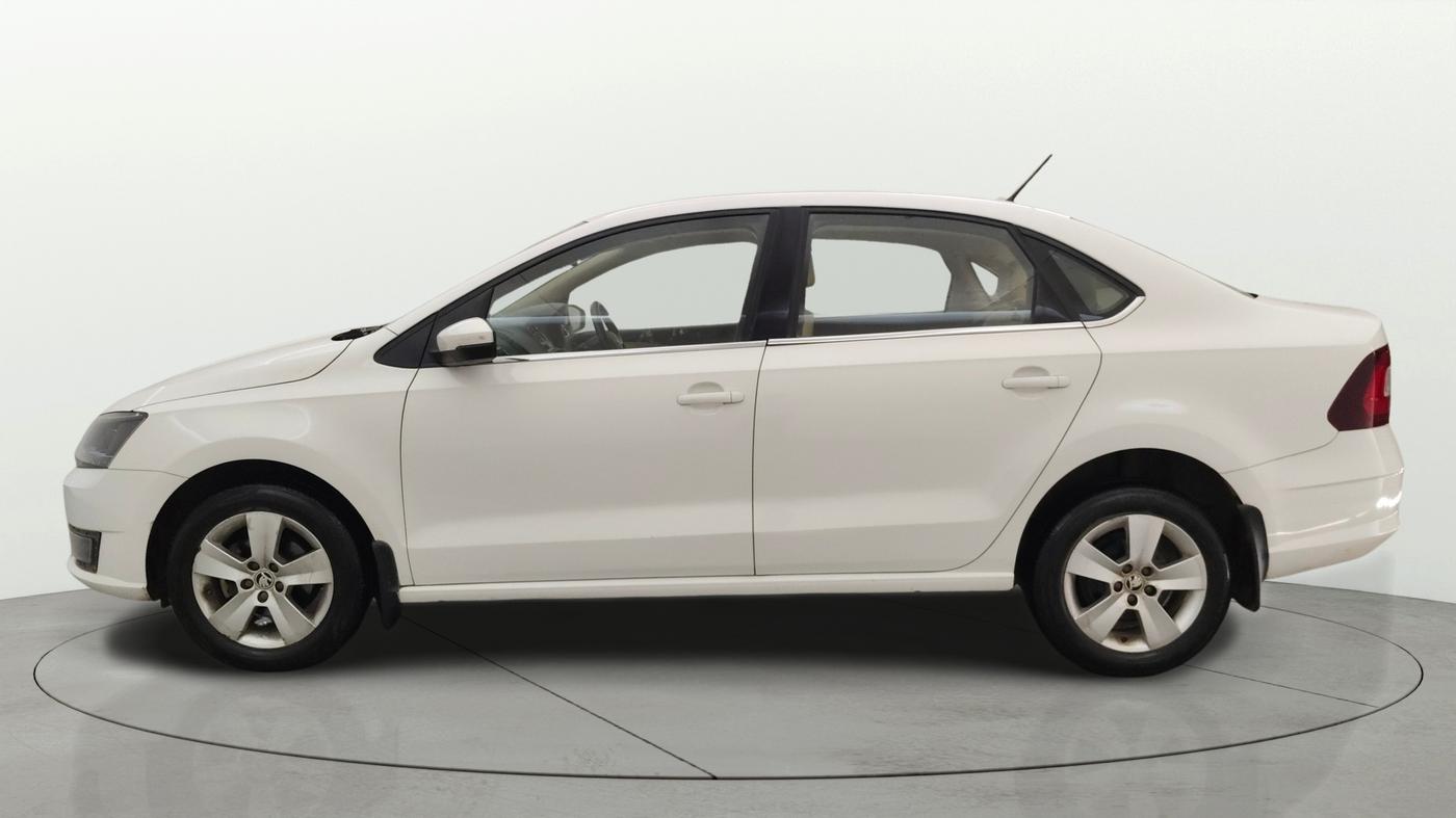 2020 Skoda Rapid AMBITION AT TSI, Petrol, Automatic, 27,715 km, Left Side