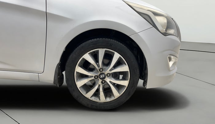 2016 Hyundai Verna 1.6 VTVT SX, Petrol, Manual, 84,819 km, Right Front Wheel