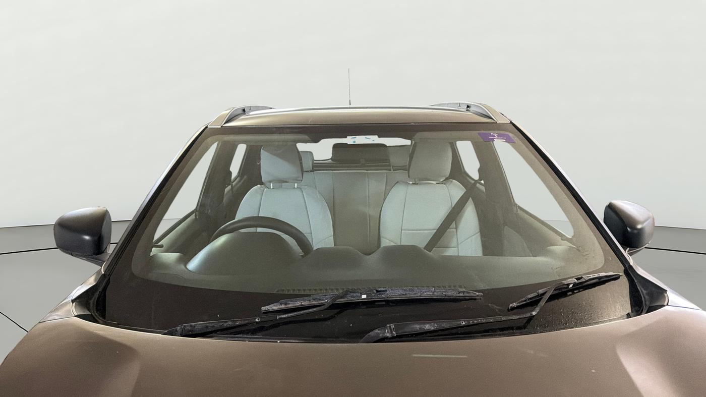 2022 Nissan MAGNITE XE, Petrol, Manual, 68,617 km, Front Windshield