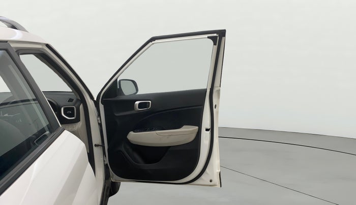 2023 Hyundai VENUE SX (O) 1.0 TURBO DCT, Petrol, Automatic, 20,814 km, RHS Front Door