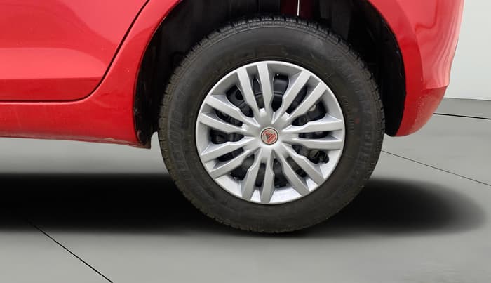 2015 Maruti Swift VXI, Petrol, Manual, 25,700 km, Left Rear Wheel