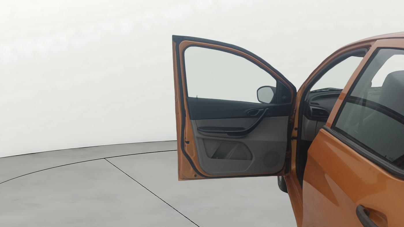 2017 Tata Tiago XM PETROL, Petrol, Manual, 1,07,113 km, LHS Front Door