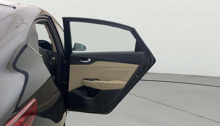 2018 Hyundai Verna 1.6 VTVT SX O, Petrol, Manual, 2,026 km, RHS Rear Door