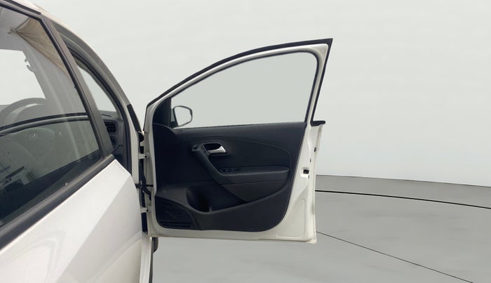 2020 Volkswagen Polo COMFORTLINE PLUS 1.0L MPI, Petrol, Manual, 40,106 km, RHS Front Door