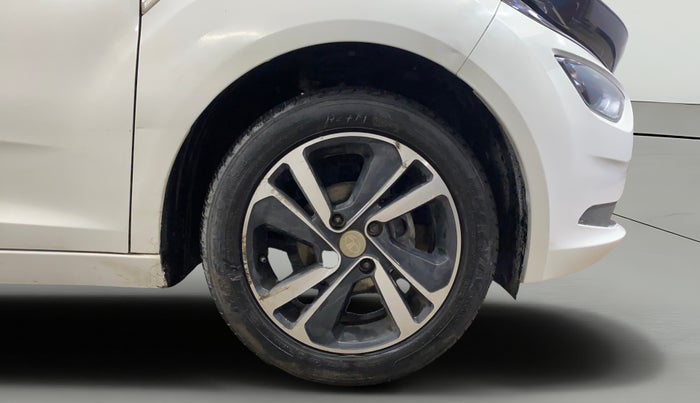 2020 Tata ALTROZ XZ PETROL, Petrol, Manual, 33,860 km, Right Front Wheel