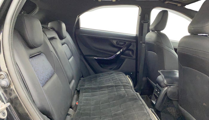 2024 Tata NEXON Fearless Plus S 1.2 Revotron 7DCA Dark Edition, Petrol, Automatic, 37,551 km, Right Side Rear Door Cabin