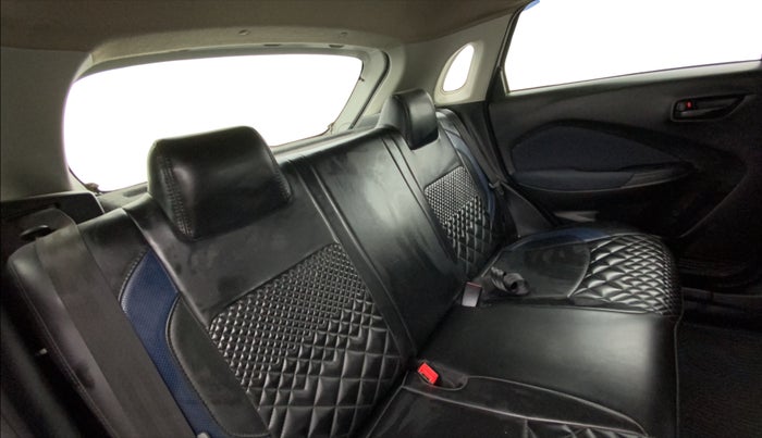 2022 Maruti Baleno DELTA PETROL 1.2, Petrol, Manual, 51,159 km, Right Side Rear Door Cabin