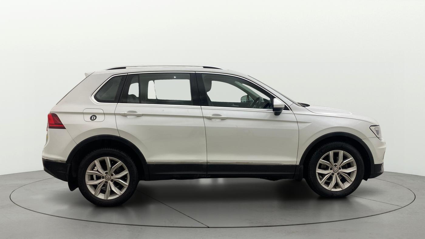 2018 Volkswagen TIGUAN HIGHLINE TDI AT, Diesel, Automatic, 86,076 km, Right Side View