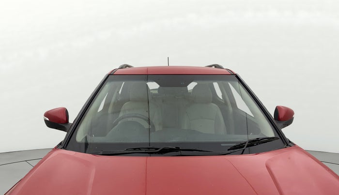 2021 Mahindra XUV300 W8 (O) 1.2 PETROL, Petrol, Manual, 1,10,613 km, Front Windshield