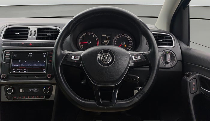 2018 Volkswagen Polo HIGHLINE PLUS 1.0 16 ALLOY, Petrol, Manual, 89,664 km, Steering Wheel Close Up