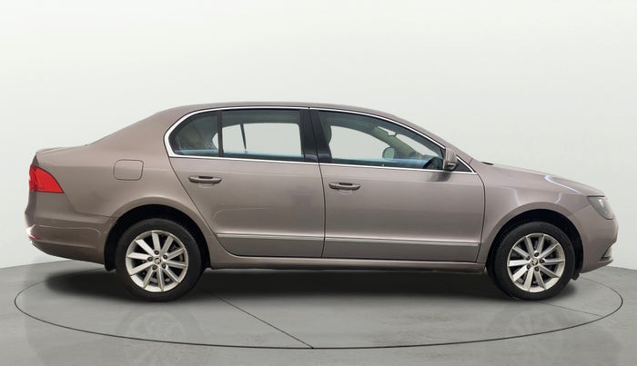 2014 Skoda Superb ELEGANCE 1.8 TSI AT, Petrol, Automatic, 74,204 km, Right Side View