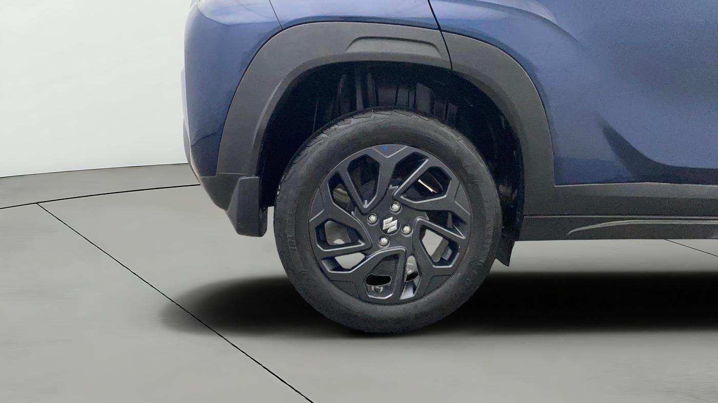 2024 Maruti FRONX DELTA PLUS 1.2L AGS, Petrol, Automatic, 28,137 km, Right Rear Wheel