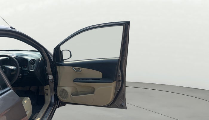 2015 Honda Brio VX AT, Petrol, Automatic, 80,015 km, RHS Front Door