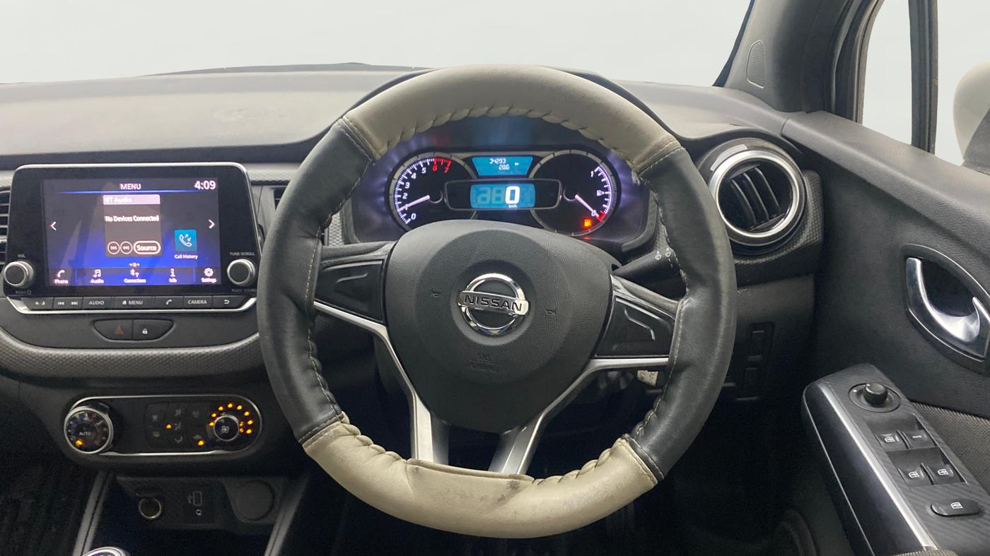 2021 Nissan Kicks XV 1.5, Petrol, Manual, 34,315 km, Steering Wheel Close Up