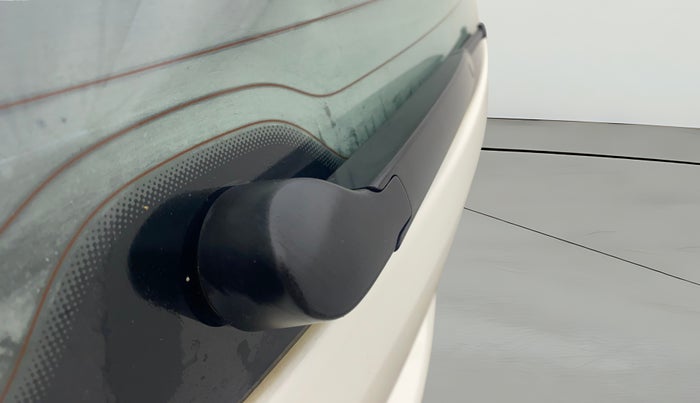 2020 Volkswagen Polo COMFORTLINE PLUS 1.0L MPI, Petrol, Manual, 86,105 km, Rear Wiper