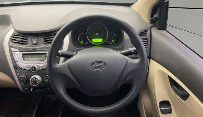 2017 Hyundai Eon MAGNA +, Petrol, Manual, 65,107 km, Steering Wheel Close Up