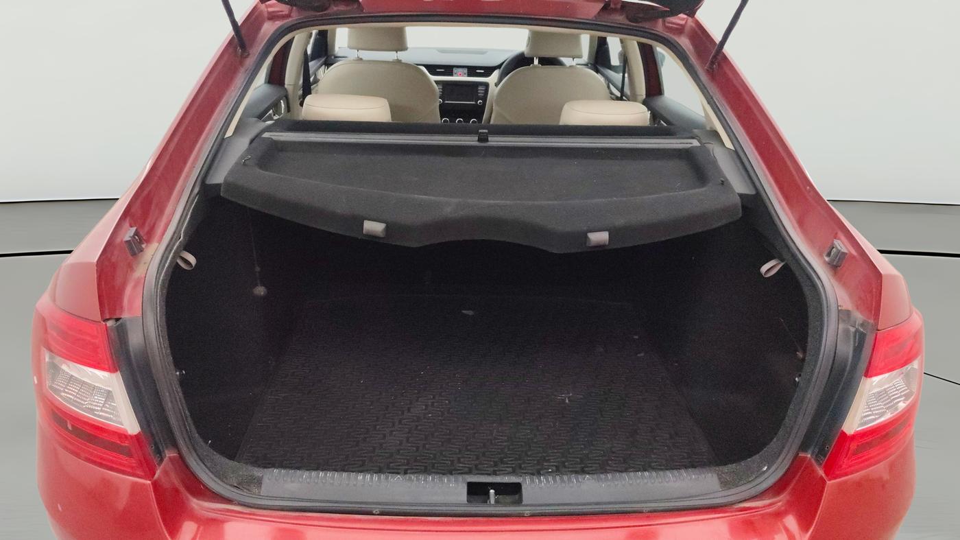 2017 Skoda Octavia STYLE PLUS AT 1.8 TSI, Petrol, Automatic, 1,00,780 km, Boot Open Zoomed View