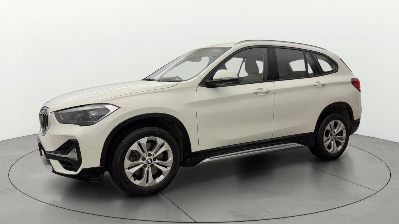 2021 BMW X1 sDrive20i xLine, Petrol, Automatic, 49,600 km, Left Front Diagonal