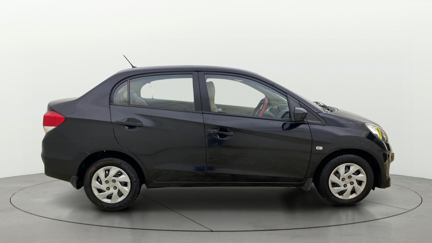 2013 Honda Amaze 1.5L I-DTEC S, Diesel, Manual, 1,13,913 km, Right Side View