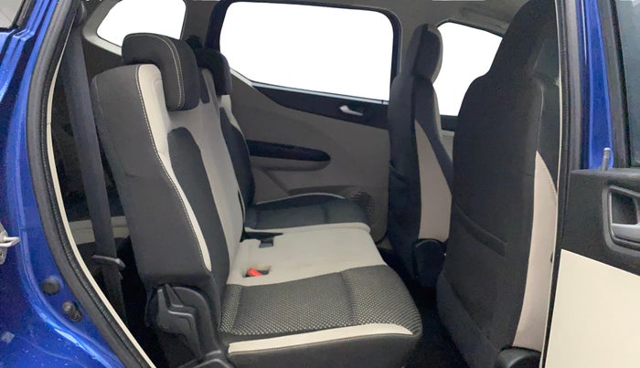 2019 Renault TRIBER RXZ, Petrol, Manual, 33,015 km, Right Side Rear Door Cabin