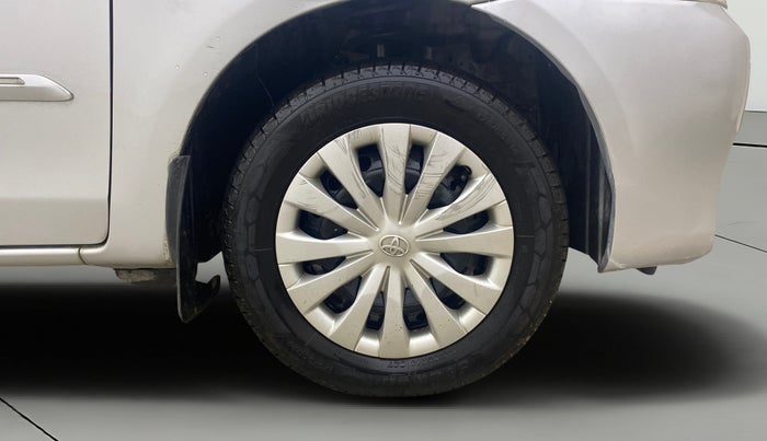 2013 Toyota Etios GD, Diesel, Manual, 34,119 km, Right Front Wheel