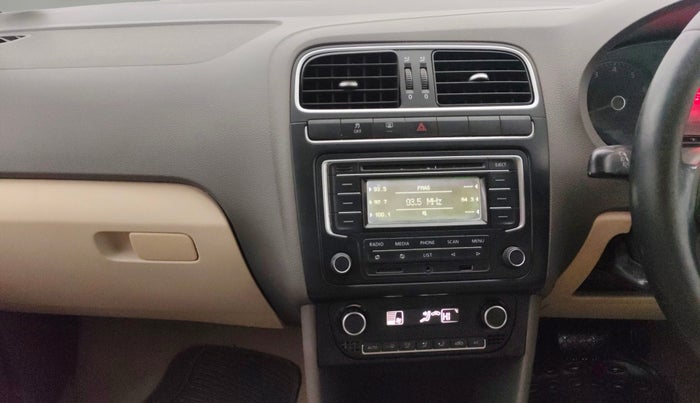 2014 Volkswagen Vento HIGHLINE PETROL AT, Petrol, Automatic, 98,542 km, Air Conditioner