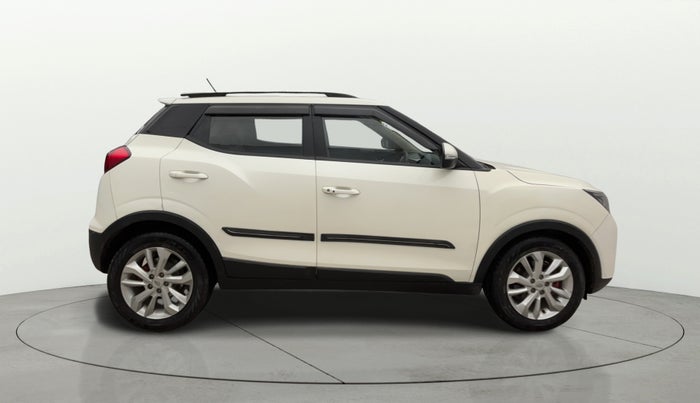 2019 Mahindra XUV300 W8 1.5 DIESEL, Diesel, Manual, 88,401 km, Right Side View