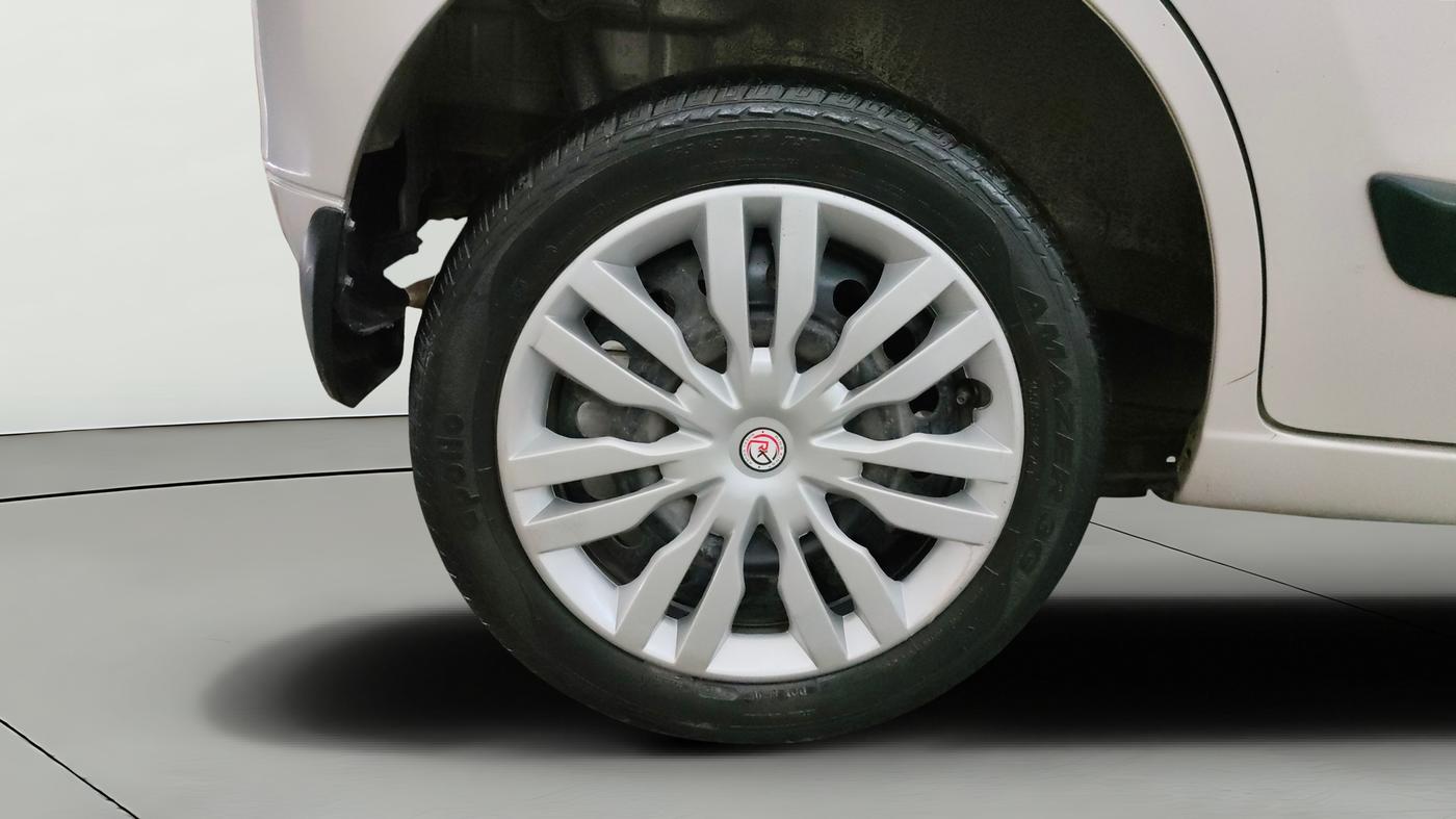 2018 Maruti Wagon R 1.0 VXI AMT, Petrol, Automatic, 35,769 km, Right Rear Wheel